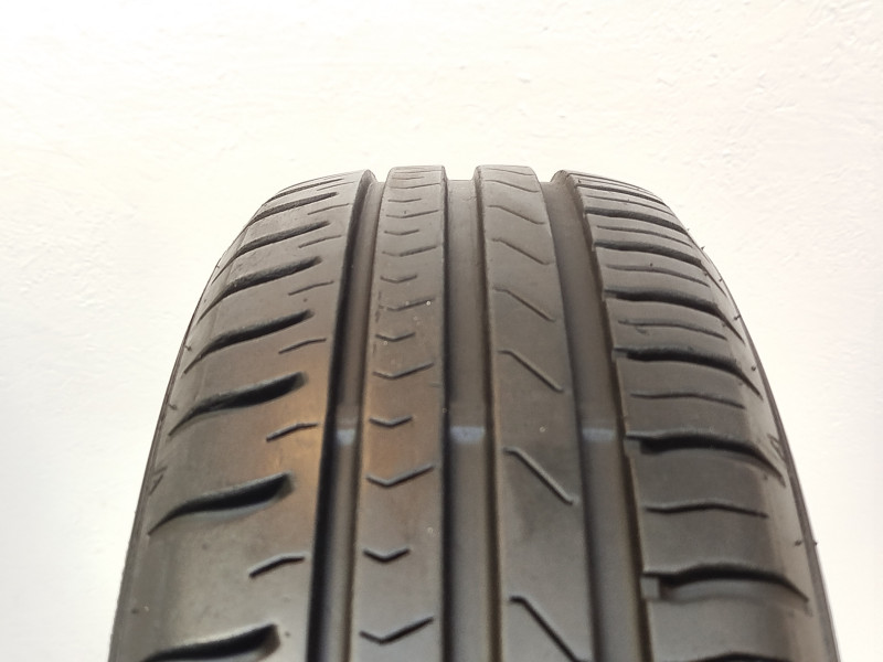 Falken SN832 tyre