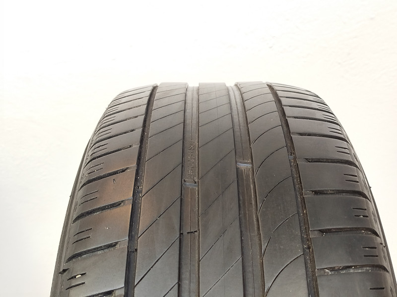Kleber Dynaxer SUV tyre
