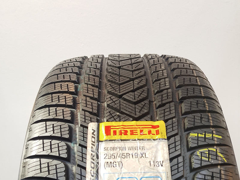Pirelli Scorpion Winter tyre