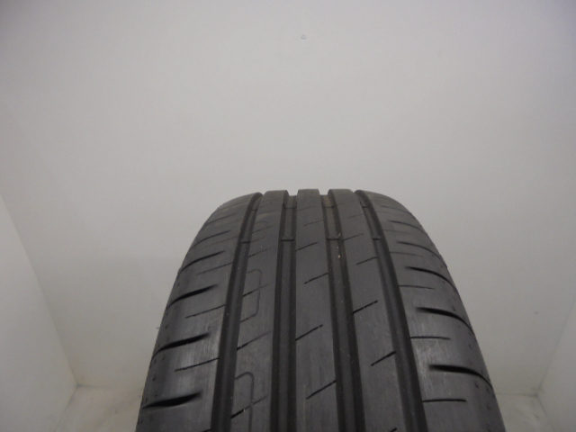 Goodyear Efficientgrip Performance tyre