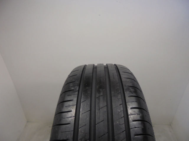 Goodyear Efficientgrip Performance tyre