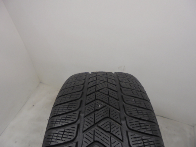 Pirelli Scorpion Winter tyre