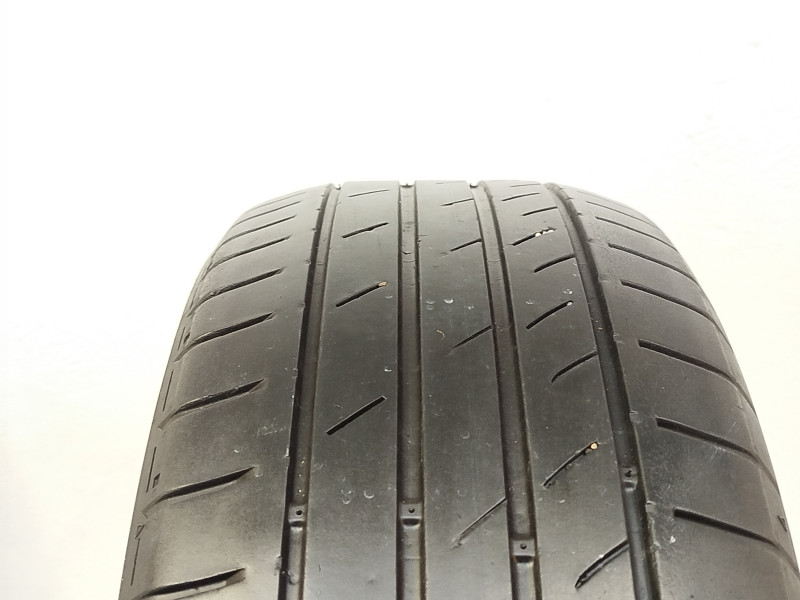 Kumho PS71 tyre