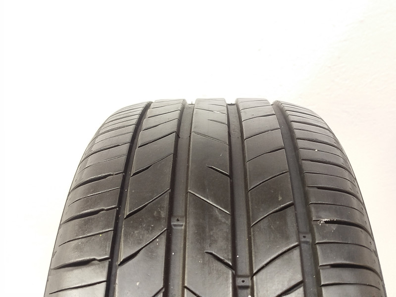 Kumho HS52 Ecsta tyre