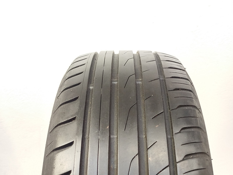 Toyo CF2 Proxes tyre