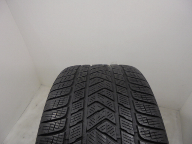 Pirelli Scorpion Winter MGT tyre