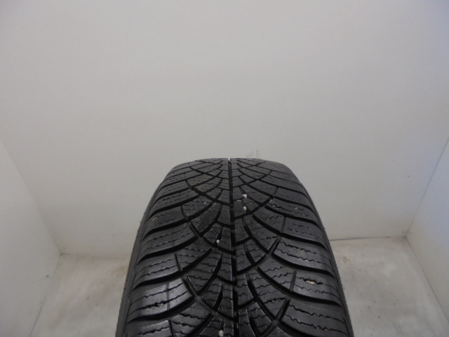 Goodyear Ultragrip 9+ tyre