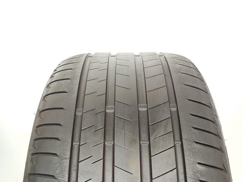 Bridgestone Alenza 001 RSC tyre