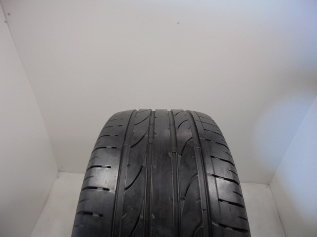 Bridgestone Dueler HP Sport tyre