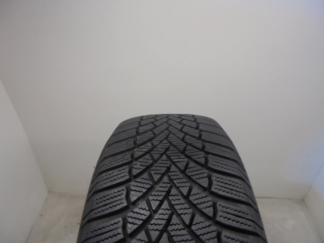 Bridgestone LM005 tyre