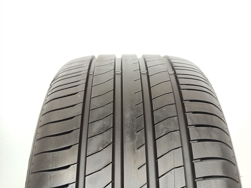Maxxis Premitra HP6 tyre