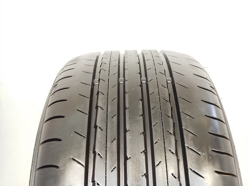 Dunlop Sport maxx 050 tyre