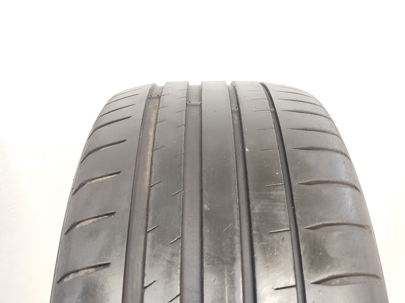 Michelin Pilot Sport 4 tyre
