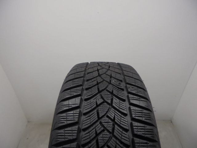 Goodyear Ultragrip Performance+ tyre