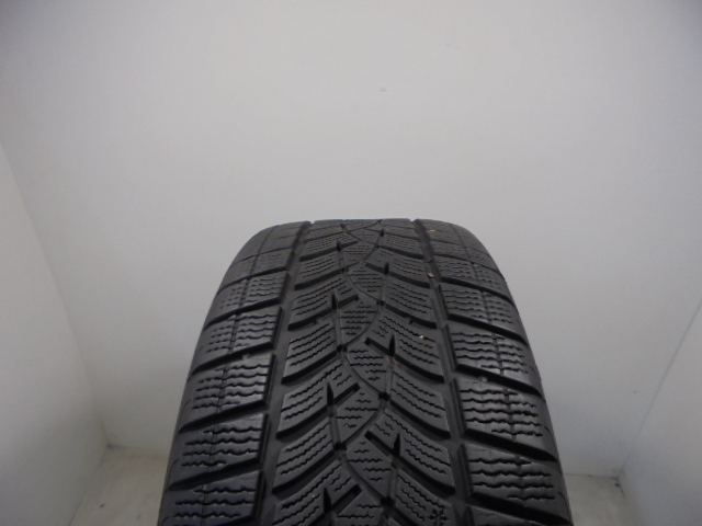 Goodyear Ultragrip Performance+ tyre