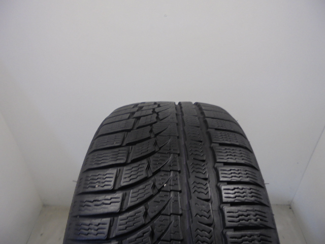 Nokian WR A4 tyre