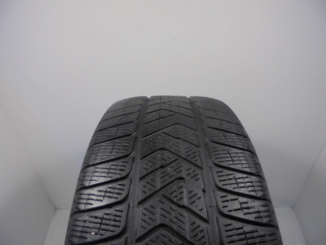 Pirelli Scorpion Winter tyre
