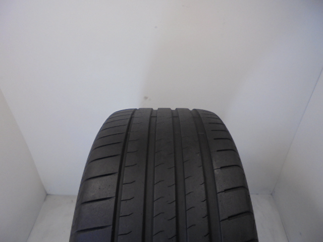 Bridgestone Potenza Sport tyre