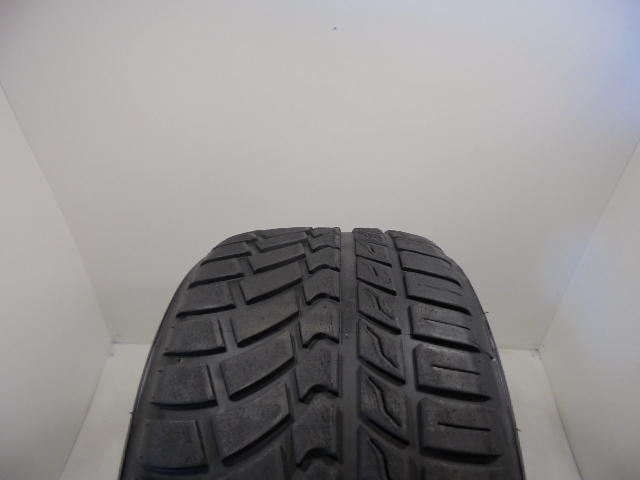 Kumho Ecsta W80R tyre