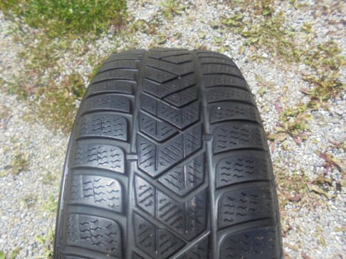 Pirelli w Sottozero 3 tyre
