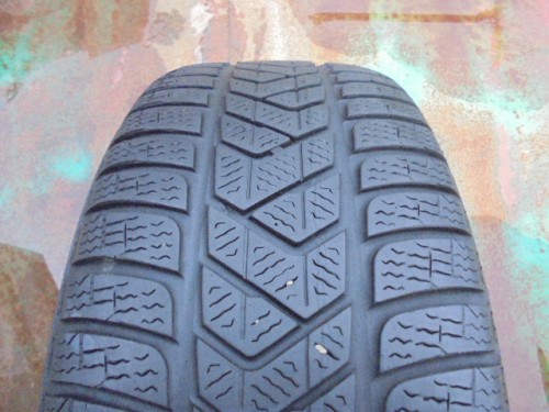 Pirelli sottozer 3 winter  tyre