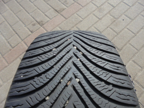 Michelin Alpin 5 tyre