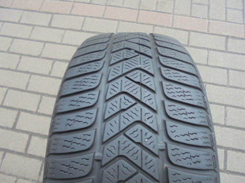 Pirelli Sottozero 3  tyre