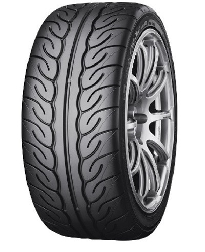 Yokohama AD08RS tyre